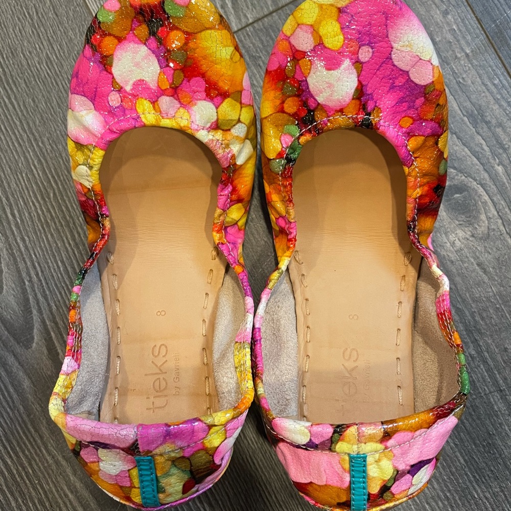 Like New Sz 8 Tieks Aquarellas